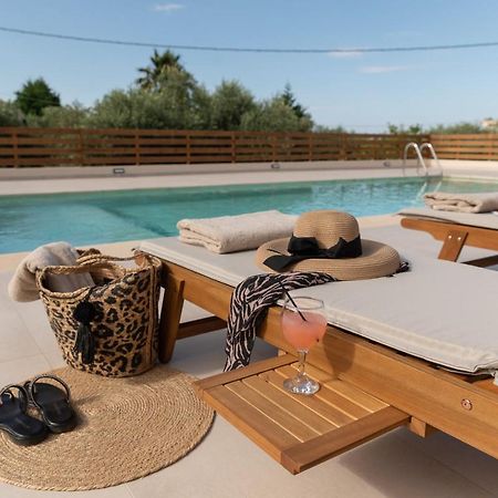 Oliva Verde Residences Galatas  Bagian luar foto