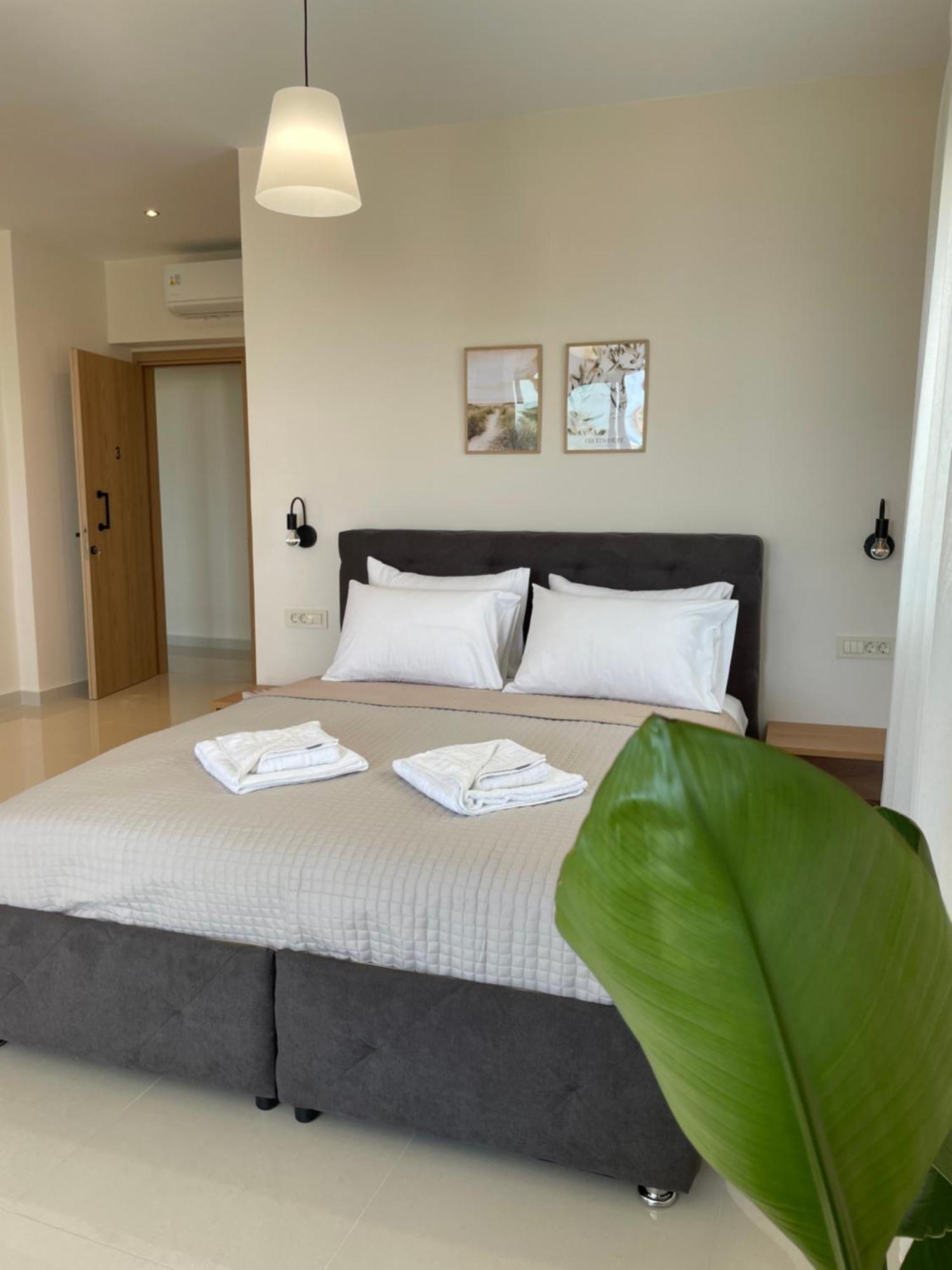 Oliva Verde Residences Galatas  Bagian luar foto
