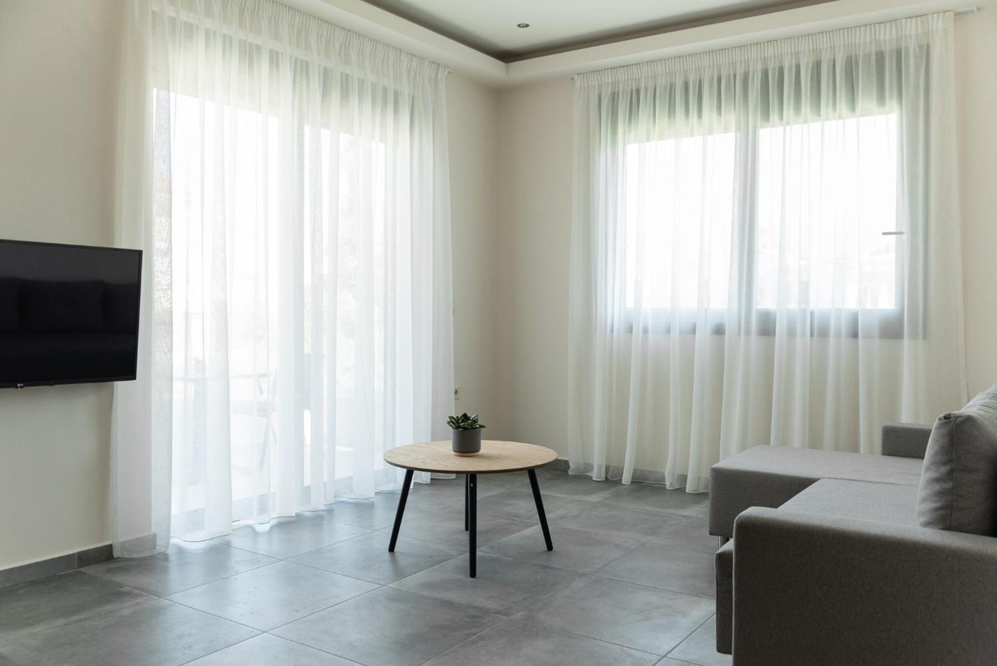 Oliva Verde Residences Galatas  Bagian luar foto
